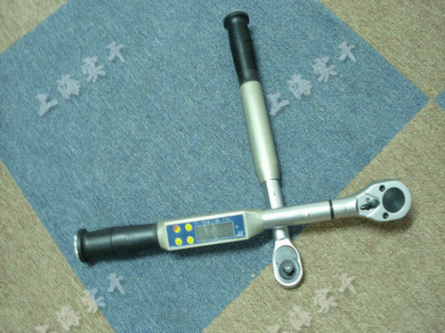 高精度數(shù)顯扭力扳手